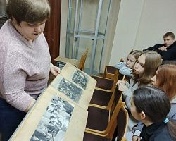 Студенты группы ЮРС-2309 посетили Государственный архив Астраханской области